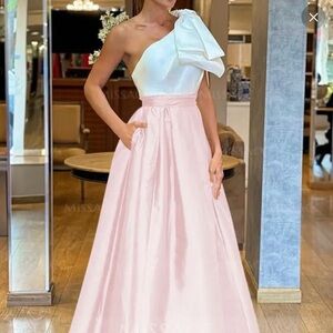 Elegant Light Pink Satin Ball Gown Skirt